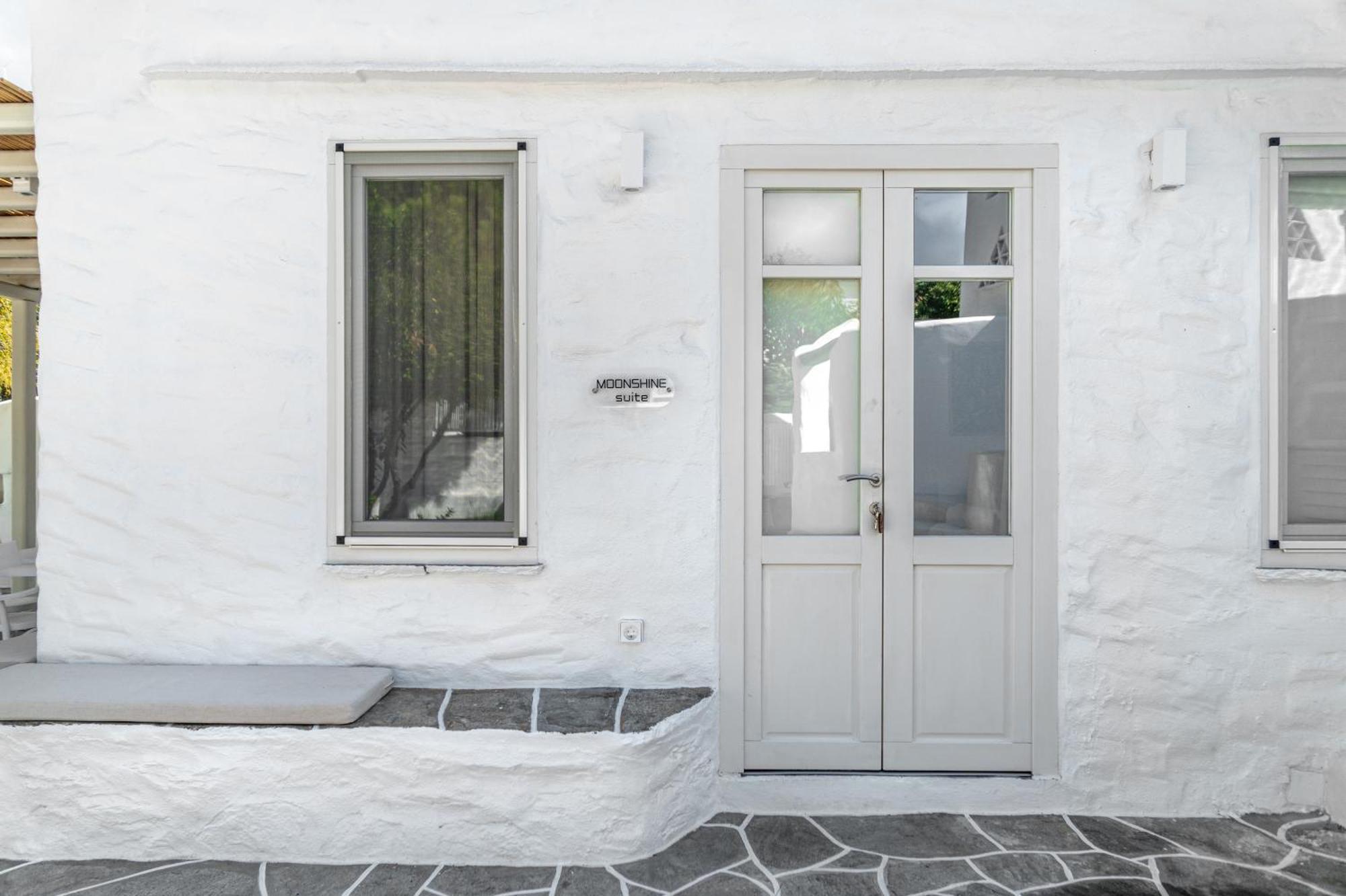 Rabagas Suites Luxury - In The Heart Of Sifnos Apollonía Exterior photo