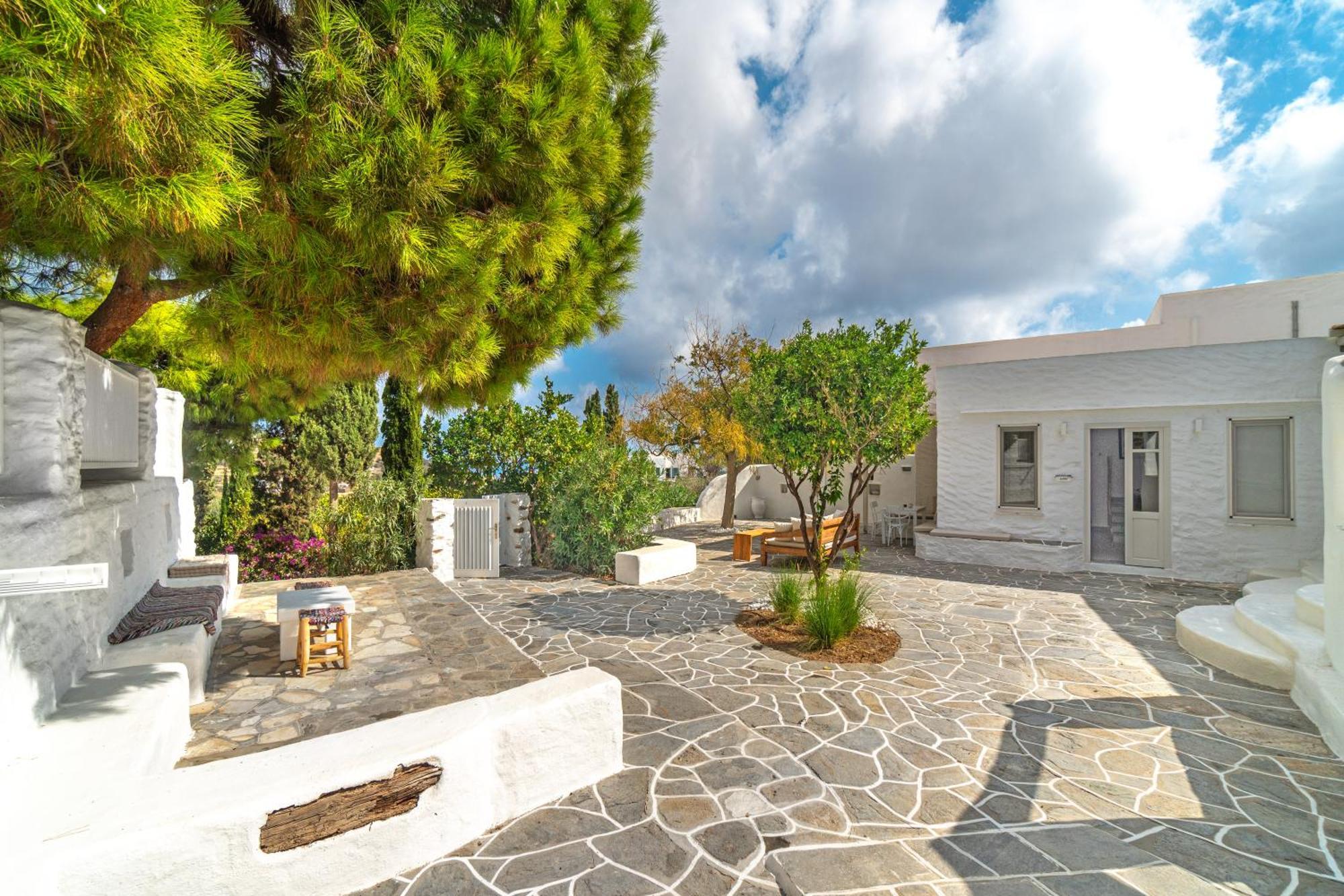 Rabagas Suites Luxury - In The Heart Of Sifnos Apollonía Exterior photo